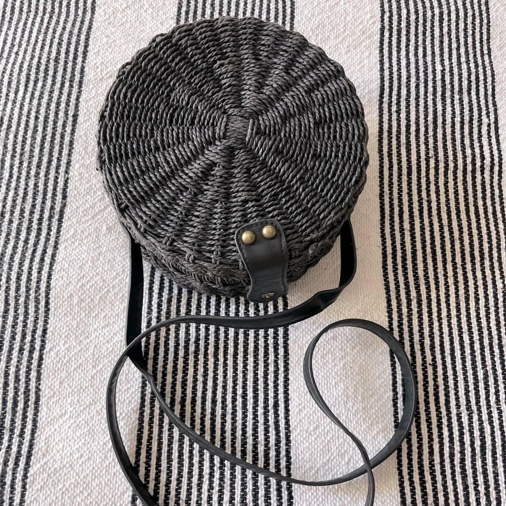 Circle Woven Bag